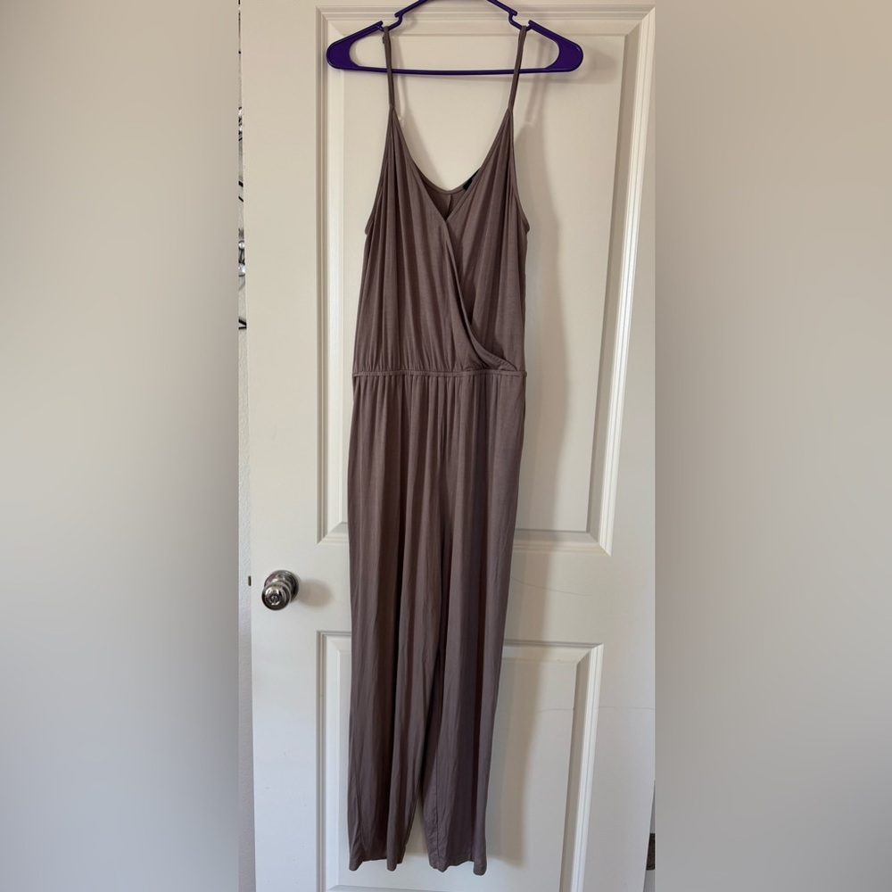 Forever 21 Size‎ Large Brown Adjustable Spaghetti Strap Jumpsuit